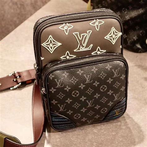 Louis Vuitton male bags